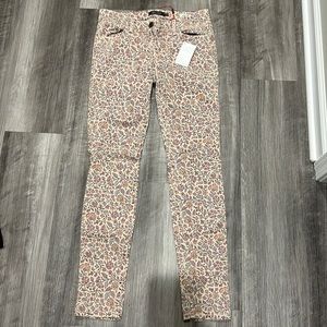 Flower pattern jeans brand new!